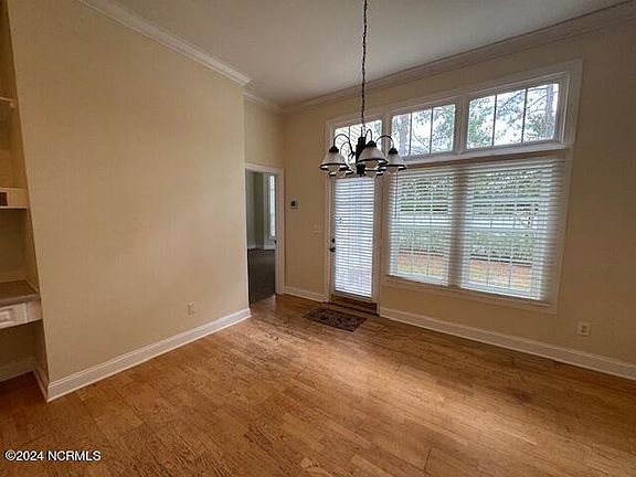 5th image of 392 Whisper Park Dr