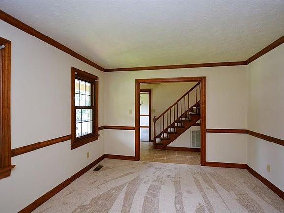 5th image of 855 Ventnor Dr