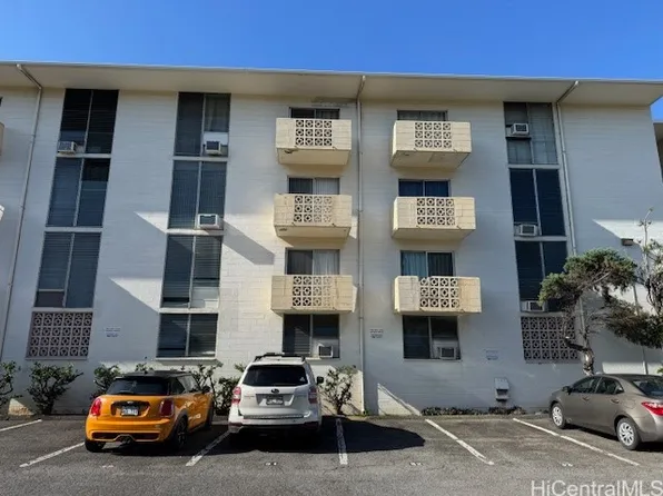 2649 Varsity Pl APT 214, Honolulu, HI 96826