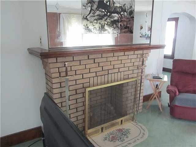 1st image of 208 Camden Ave