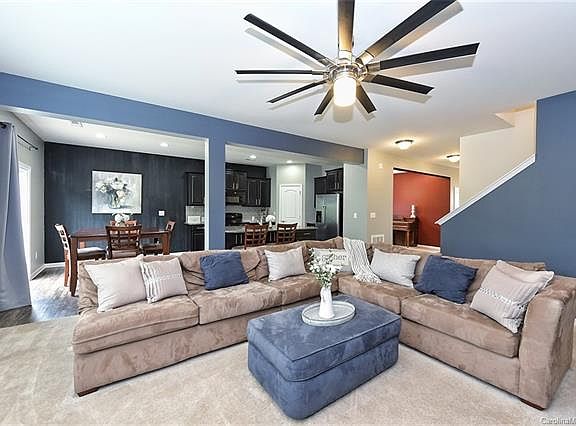 3rd image of 3731 Gricklade Dr