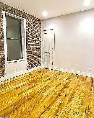 4th image of 462 W 146th St #A