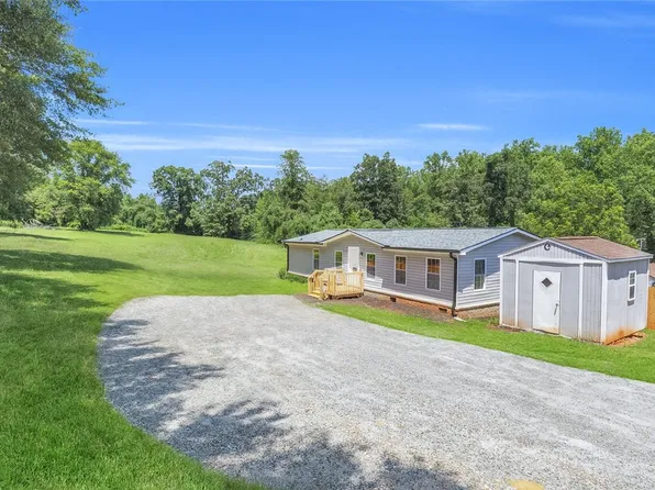 123 Kellogg Ct, Pickens, SC 29671