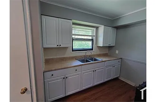 10112 Crown Point Dr Photo 1