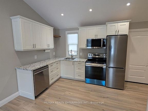 4th image of 1093 Gallagher Rd #A