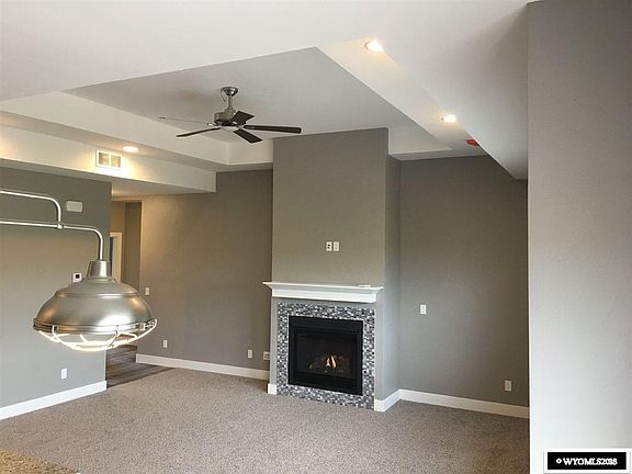 3rd image of 630 Lynn Ct