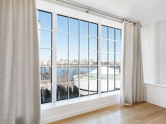 2nd image of 12 E 88th St APT 2A
