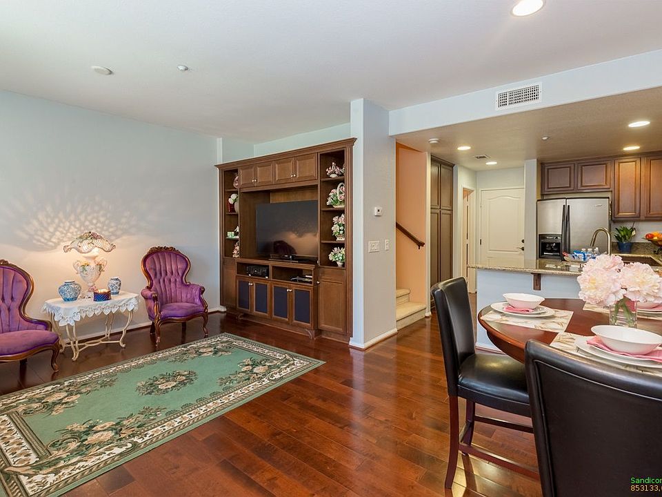 1st image of 10540 Calle Cressa Unit 7