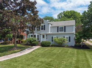 1961 Hampton Rd, Rocky River, OH 44116