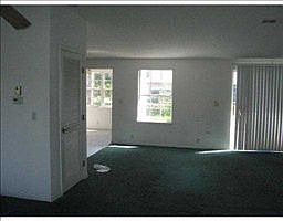 3rd image of 1551 SE Airoso Blvd