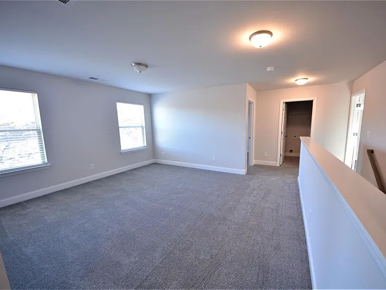 246 Hellen Valley Dr — Photo 19