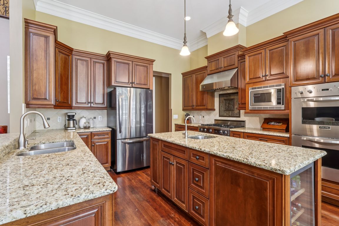 next background image