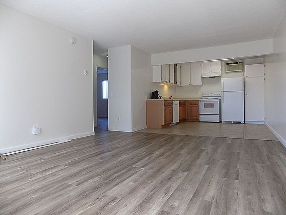 2nd image of 4136 Manzanita Dr #B