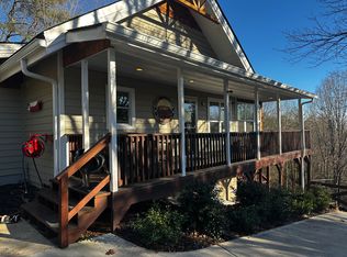 162 Huckleberry Hill Dr, Helen, GA 30545