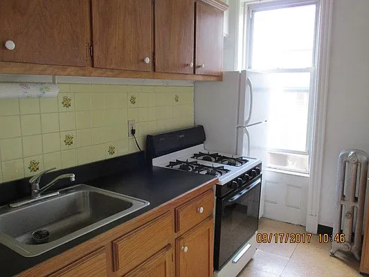 Rented by Windsor Homes Realty Corp | media 2