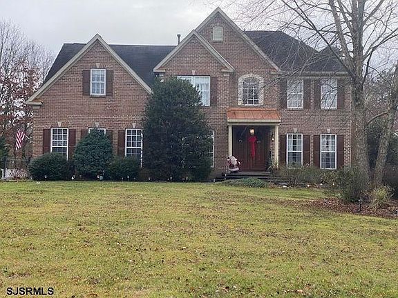 5th image of 207 Granville Cir
