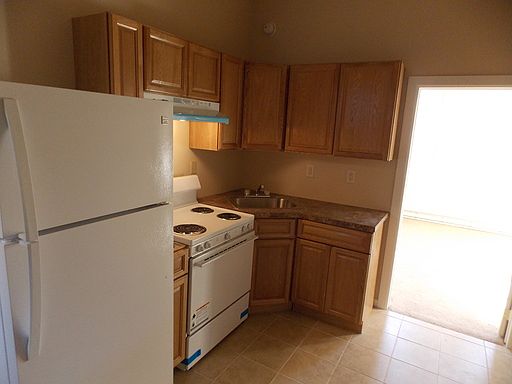 5th image of 873 N 41st St #3