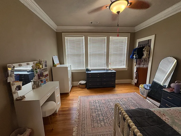 4901 Kavanaugh Blvd — Photo 8