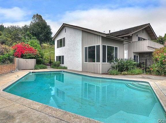 3rd image of 16020 Chella Dr