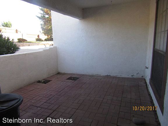 3rd image of 3140 Hillrise Dr