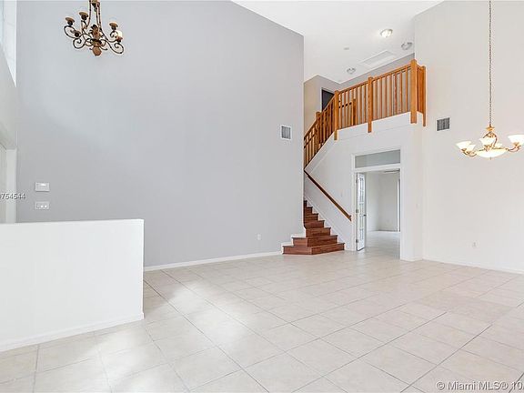 4th image of 1621 NW 143rd Ter