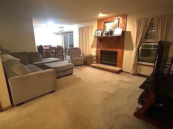 5th image of 9542 Steele Ct