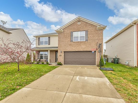 3rd image of 2939 Summer Pointe Ct