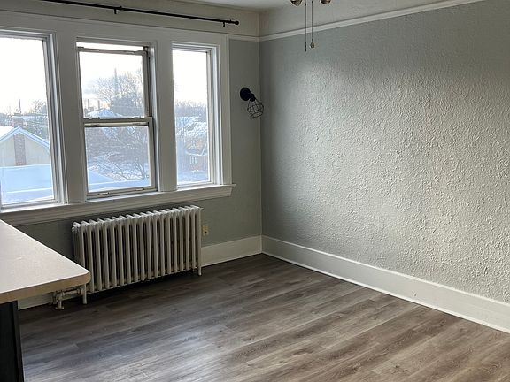 4th image of 107 Kingsmount Blvd #14