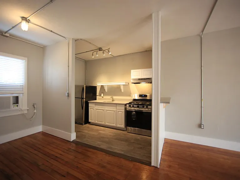 1301 N Water St #2 — Photo 5