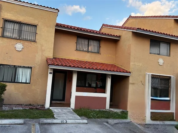 2775 W 62nd Pl APT 103, Hialeah, FL 33016