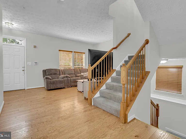 8336 Finchleigh St — Photo 7