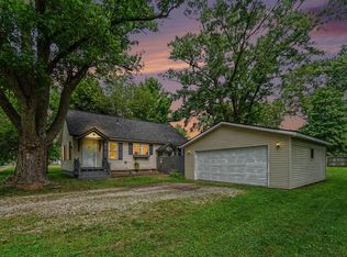 808 S Grant Ave, Three Rivers, MI 49093