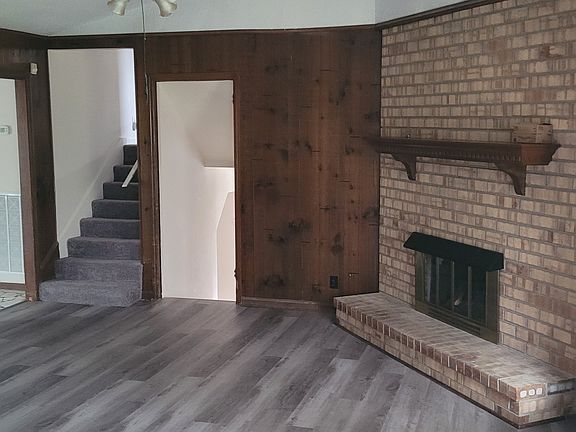 5th image of 3617 Wood Bridge Dr NE