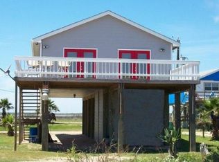 1639 Sandpebble Pl, Surfside Beach, TX 77541