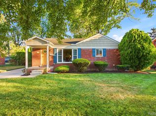 30155 Richland St, Livonia, MI 48150