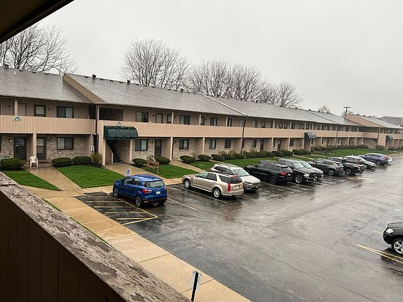 2nd image of 1820 Garden Ridge Dr #1830-02