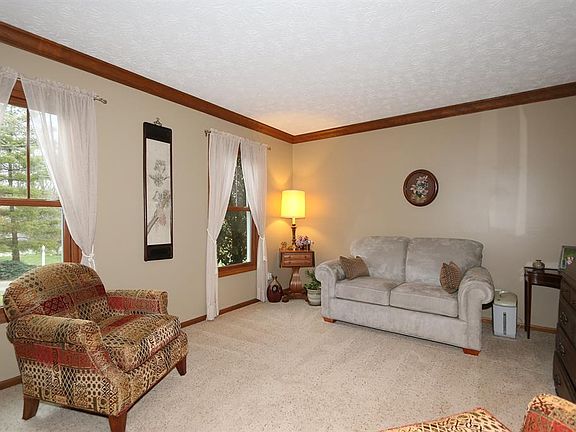 5th image of 7206 Adena Ct