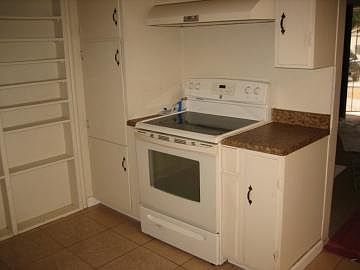 5th image of 1776 Wyrick Ave