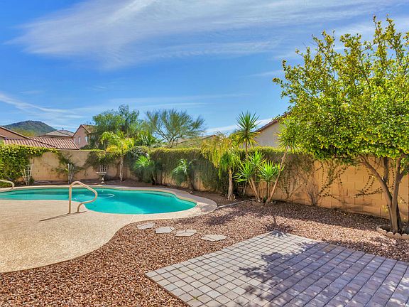3rd image of 3001 W Caravaggio Ln