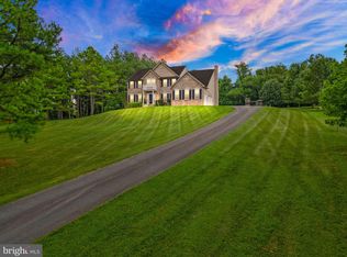 39349 Tollhouse Rd, Lovettsville, VA 20180