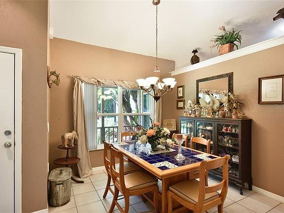 5th image of 1385 6th St