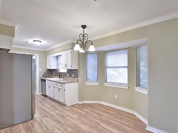 4th image of 7933 White Blvd