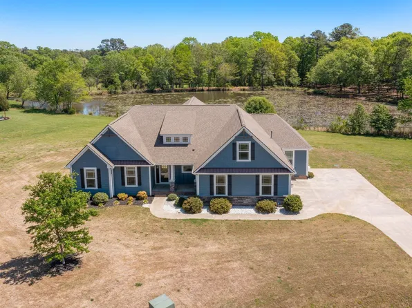 105 Trout Ln, Greer, SC 29651