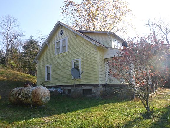 4th image of 2580 Harp Pike
