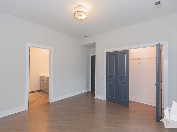 3rd image of 2737 N Wayne Ave #2735-1S