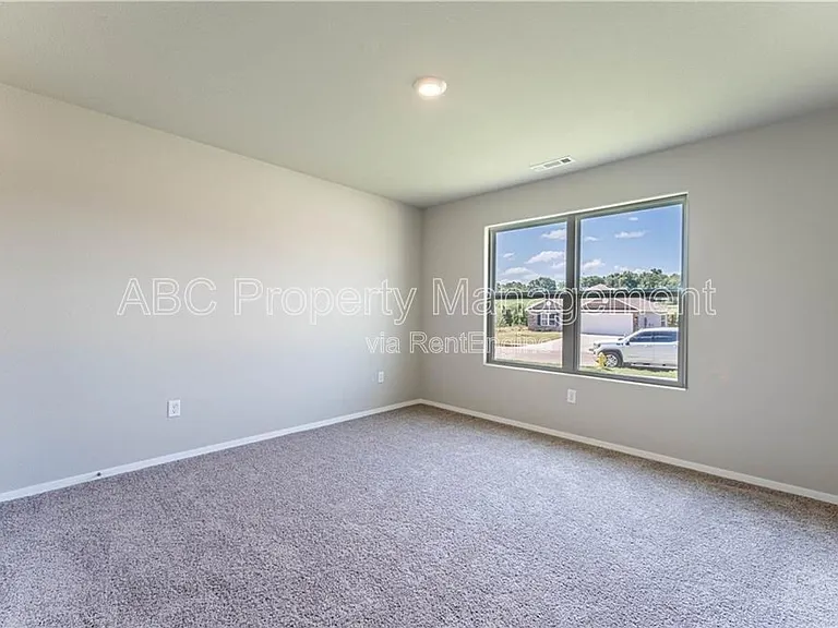 7204 SW Chestnut Hill Rd — Photo 6