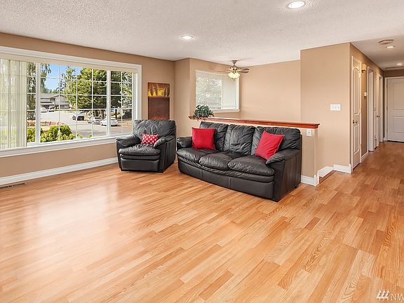 5th image of 14721 47th Ave W