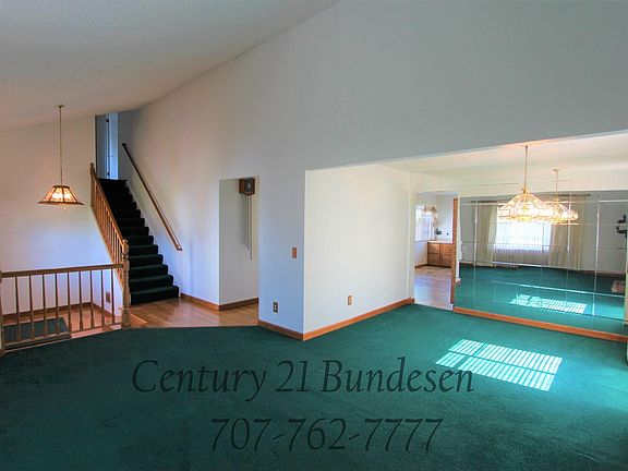 4th image of 1736 Caulfield Ln