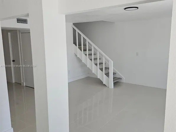 19529 NW 55th Circle Pl #19529, Opa Locka, FL 33055