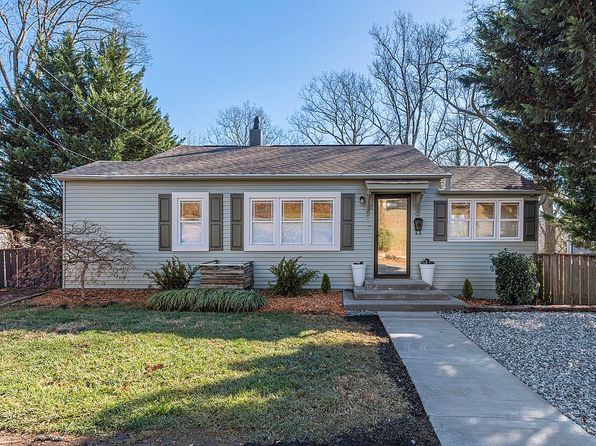 79 Saint Dunstans Cir